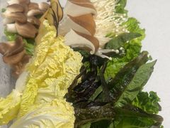 -红鼎豆捞·非遗鲍皇汤火锅(宝丰路店)