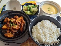 -老娘舅餐厅(黄龙体育中心店)