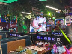 -路边边地标烧烤·川菜·小龙虾·音乐酒馆(良乡长虹店)