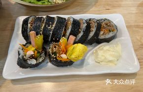 Seaweed Rice Roll with Pork