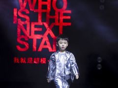 -翎秀服装模特