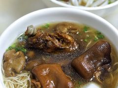 猪手拼猪肠面-海幢瑞芳饮食店