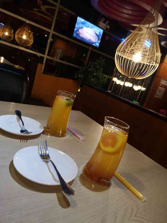 一阳咖啡(阿克苏店)-"[薄荷]环境: 基本从开业到现在没什么变.