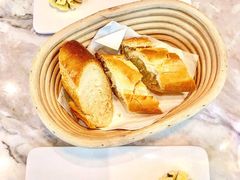 -La Mer Restaurant & Lounge