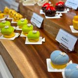别去泰国男模餐厅了，来京彩看小哥哥小姐姐吧！