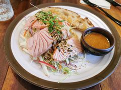 烤三文鱼沙拉-O'mills Sourdough Bakery&Bistro(永嘉路店)