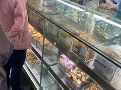 -上海哈尔滨食品厂(汇联商厦店)