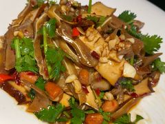 -费大厨辣椒炒肉(万家丽一店)