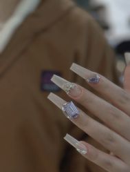 -LILY NAILS美甲美睫