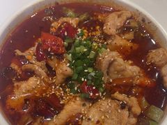 -渝是乎酸菜鱼·川渝小炒(新世界百货望京店)