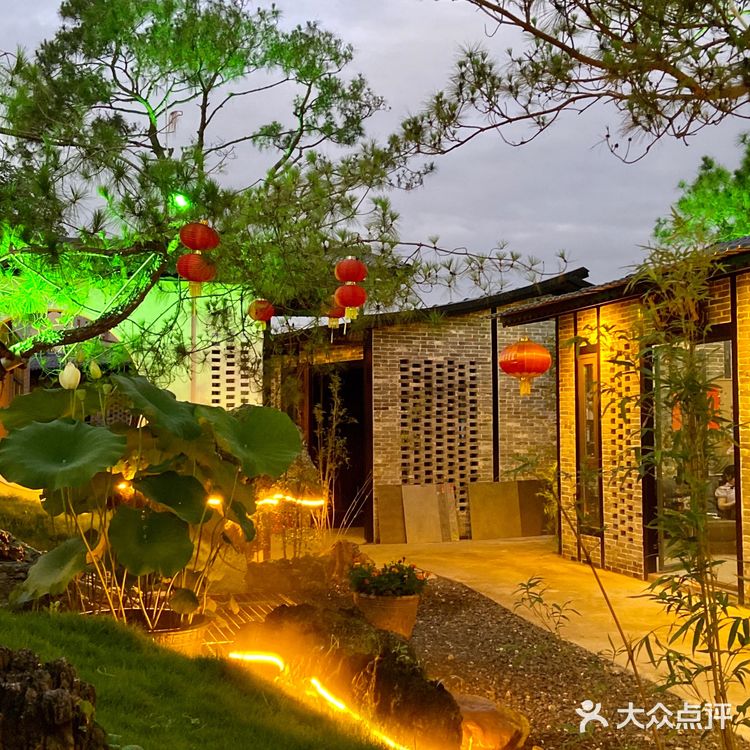 怎么回事呀？这家中山脆肉鲩火锅挤满了游客！！