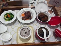 -禾馨·母婴护理月子中心(世纪大道店)