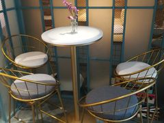 -喵屿·大理花园猫咖