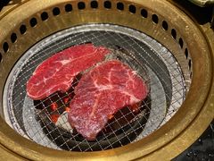 -山川小町·极番烧肉(新地假日广场店)