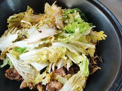 -粘豆包柴火铁锅炖