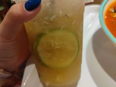 -何记花甲(海岸城旗舰店)