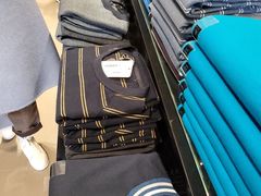 -Hugo Boss(百联奥特莱斯店)