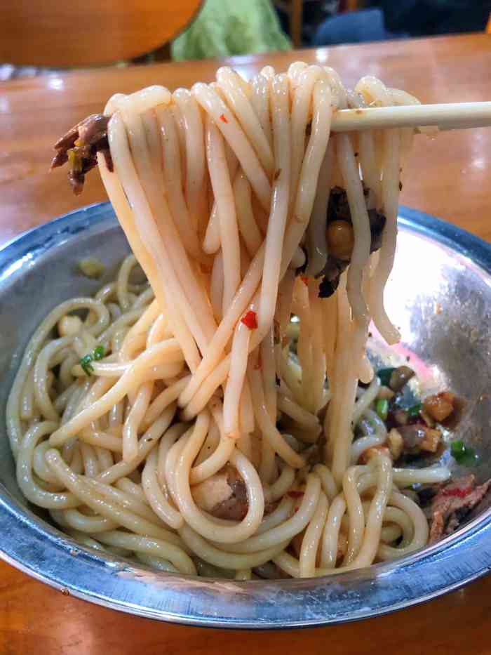 李氏紫竹林卤粉(火车站店)-"吃了二十几年的卤粉,味道一如既往卤汁