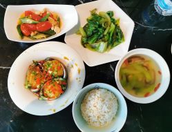-玥奢国际母婴护理中心(滨江宝龙店)