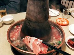 -洞庭洲·防空洞火锅·烧烤·铜锅涮肉(新百广场店)