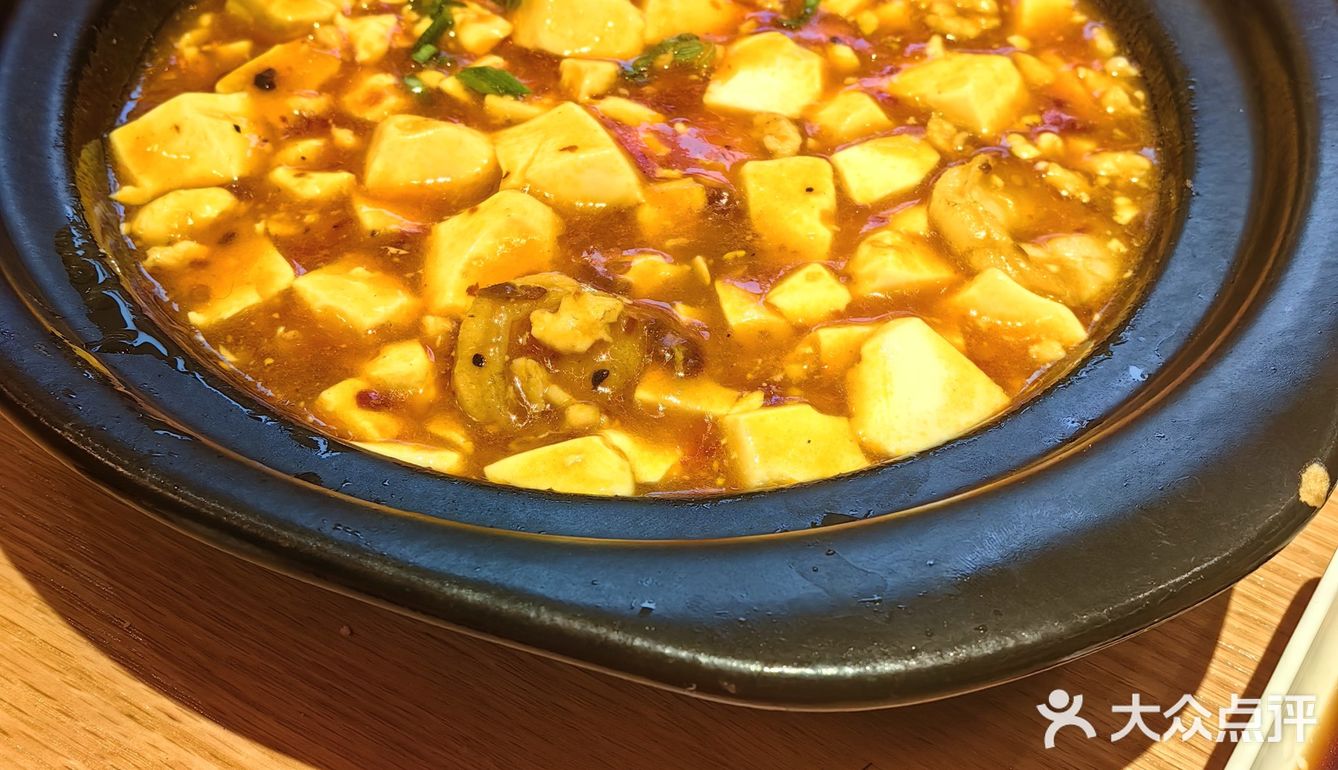 姜育恒演唱会前夕的避风塘觅食