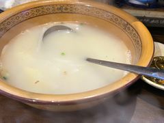 -富正毅三下锅·湘西韵味(天门山索道店)