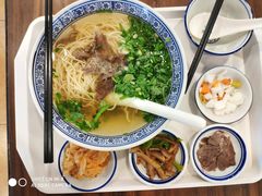 -陇兴楼兰州拉面(西安咸阳国际机场店)