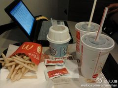 夜宵-麦当劳(伟城广场店)