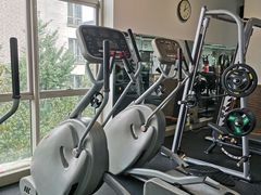 -爱健家高端社区健身工作室(丁香路店)