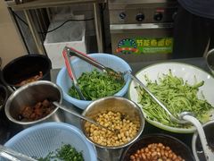 -八卤粉面·西安刀削·绵阳米粉(三湘泗宝店)