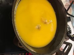 -鲜入围煮花胶鸡海鲜火锅