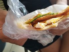 -大名府鸡蛋灌饼·叶家凉皮肉夹馍(滑翔五小区店)