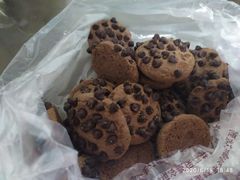 巧克力曲奇饼干-壹心榴莲千层蛋糕甜品店