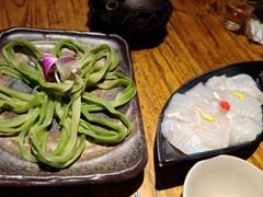 -老牌坊云南鱼豆花火锅(爱建店)