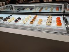 -潮一不贰·法式甜品·生日蛋糕·西式简餐(外滩店)