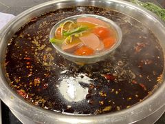 -邓莽子老火锅(中兴路总店)