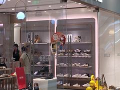 -BeLLE 百丽(上海月星环球港店)