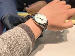 -亨得利钟表商店