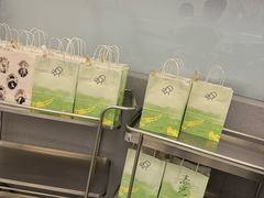-喜茶(迪士尼小镇·平行宇宙店)