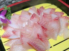 -四囍码头海鲜烧烤自助火锅(外滩南京东路悦荟广场店)