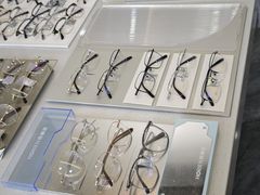 -视野联行眼镜·蔡司·控优点授权(长白万象汇店)