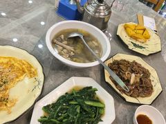 -银峰农庄·特色烧鸡·鲜无花果浸鸡