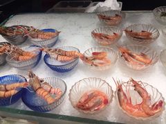 -半岛翡丽海鲜自助餐厅(观风亭店)