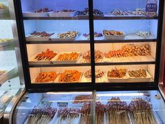 -哈尔滨小酒馆·鲜肉现穿自助烧烤(康新花园店)