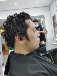 -镁连社·美联社