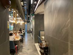 大堂-海底捞火锅(长宁路龙之梦店)