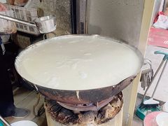 -云南大锅豆浆店