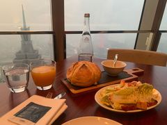 餐前面包-上海柏悦酒店·世纪100牛排馆