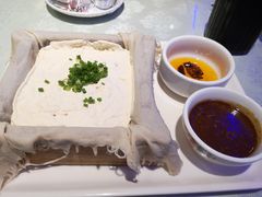 -阿三鱼头泡饼·家常菜