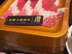 -牛YO寿喜烧·铁板烧和牛火锅自助(市府恒隆店)